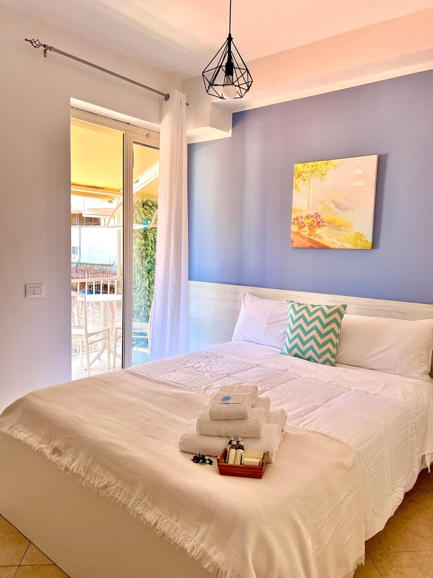 Light Blue Acomodação com café da manhã Tropea Exterior foto